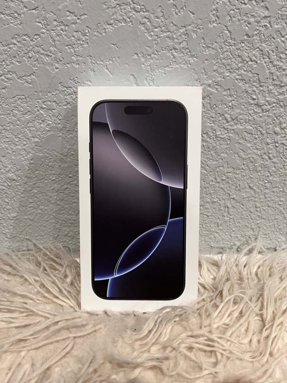 Apple iPhone 16 Pro, Black Titanium 256GB- EMPTY BOX ONLY